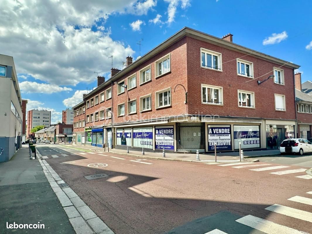 Estacionamento em Amiens, France 250 m² N.º 338190