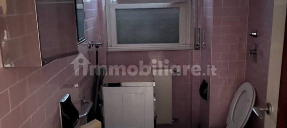 2 Schlafzimmer Wohnung in Saronno, Italy, Nr. 253539 7