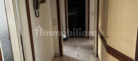 2 Schlafzimmer Wohnung in Saronno, Italy, Nr. 253539 3