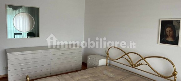 2 Schlafzimmer Wohnung in Saronno, Italy, Nr. 253539 5