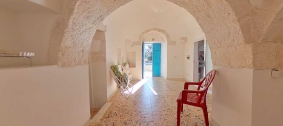 2 Schlafzimmer Haus in Ostuni, Italy, Nr. 19393 14