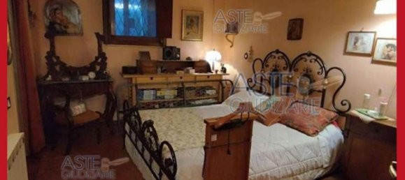 5 bedrooms Apartment in Rome, Italy No. 330835 16