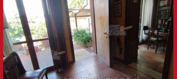 5 bedrooms Apartment in Rome, Italy No. 330835 23