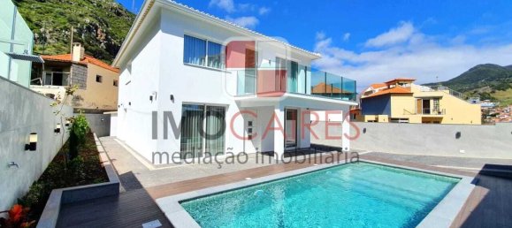 Villa de 4 dormitorios en Machico, Portugal No. 142039 2