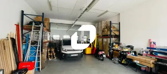 1111m² Commercial property in Croissy-Beaubourg, France No. 288924 2