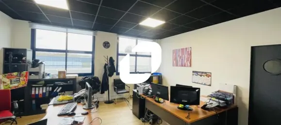 1111m² Commercial property in Croissy-Beaubourg, France No. 288924 4