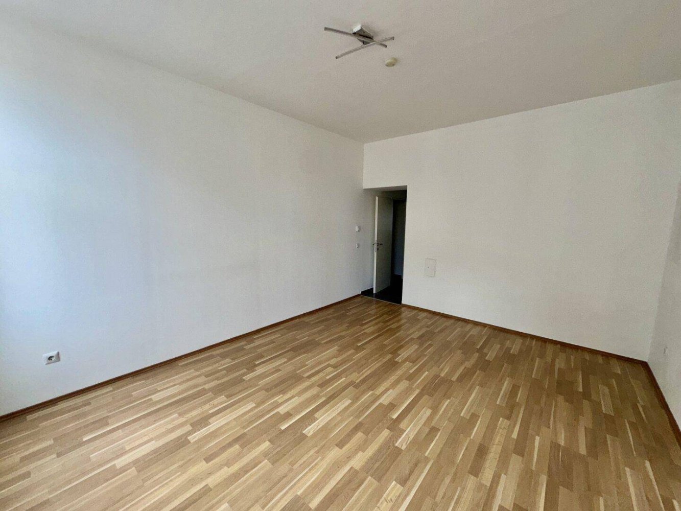 2 rooms Apartment in Favoriten, Austria No. 171028