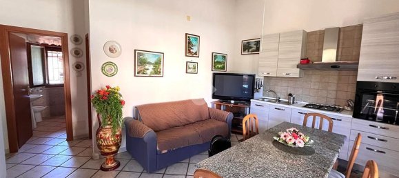 3-Zimmer Haus in Fondi, Italy, Nr. 124070 8