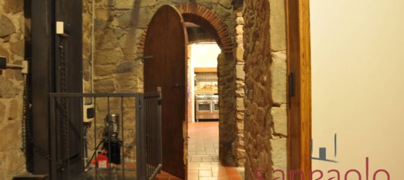 4 bedrooms House in Pistoia, Italy No. 352837 11