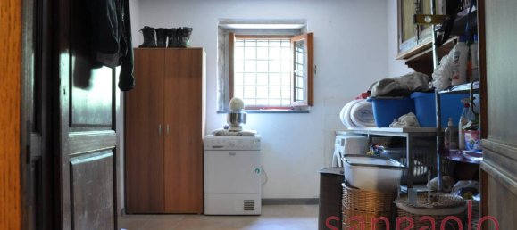 4 bedrooms House in Pistoia, Italy No. 352837 9