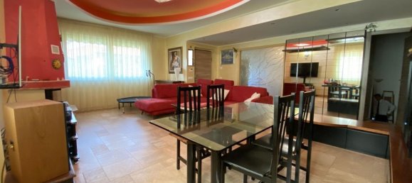 4 bedrooms Villa in Canegrate, Italy No. 364912 2