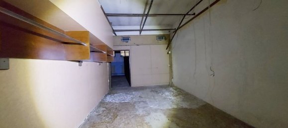 124m² Commercial property in Cesano Maderno, Italy No. 71642 7