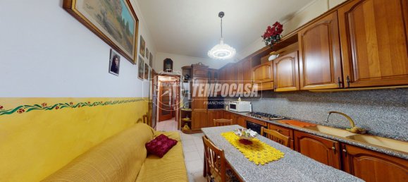 6 rooms House in Turin, Italy No. 108590 2