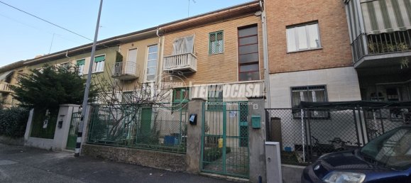 6 rooms House in Turin, Italy No. 108590 11