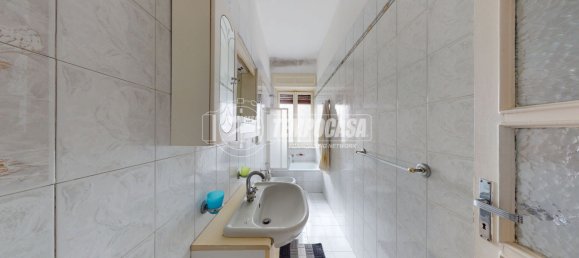 6 rooms House in Turin, Italy No. 108590 22