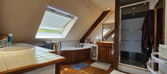 4 bedrooms House in Breval, France No. 331598 7