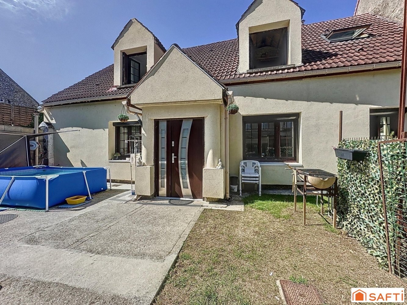 4 bedrooms House in Armeau, France No. 290092