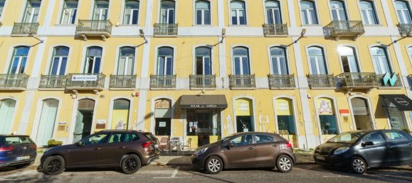 197m² Commercial property in Setubal, Portugal No. 57093 34