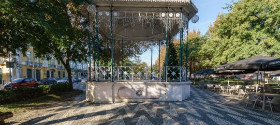 197m² Commercial property in Setubal, Portugal No. 57093 23