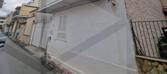 5-Zimmer Haus in Sant'Arpino, Italy, Nr. 32223 4