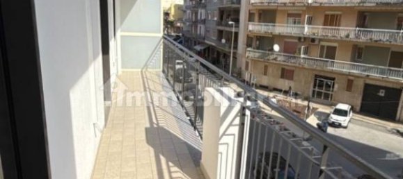 Квартира с 4 спальнями в Милаццо, Италия № 73178 2