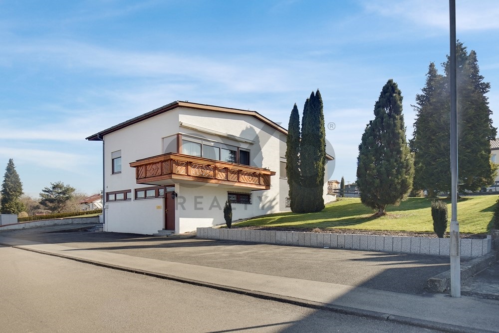 4 bedrooms House in Biberach, Germany No. 86577