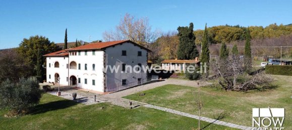 35 rooms Villa in Poppi, Italy No. 34770 8