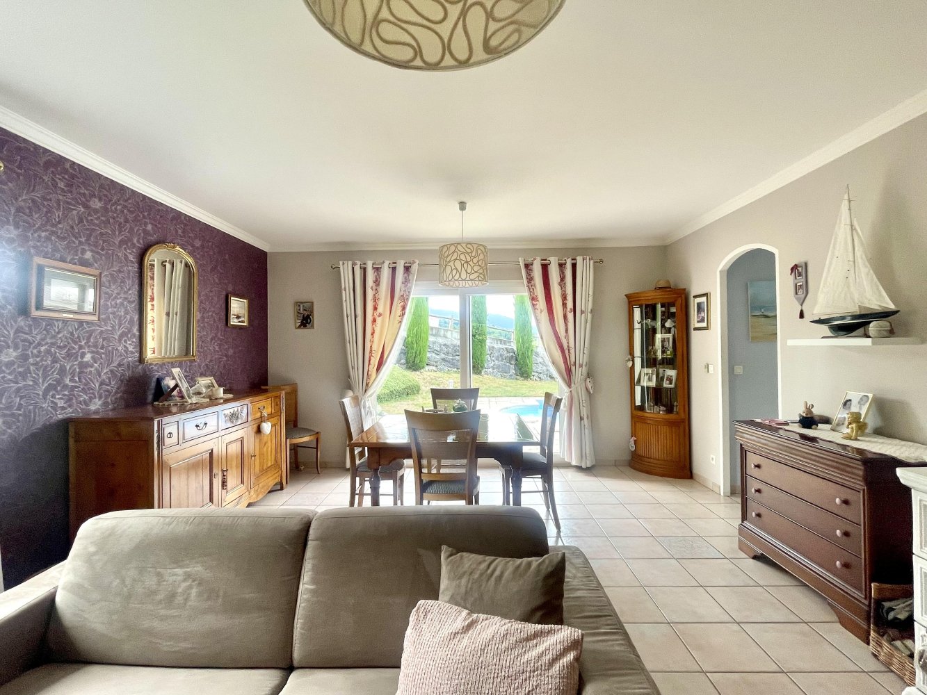 Дом с 3 спальнями в Анси, Франция № 299017