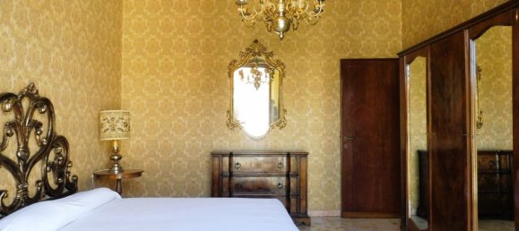 8 rooms House in Empoli, Italy No. 44974 19