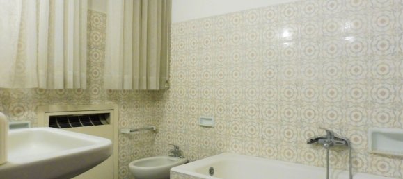 8 rooms House in Empoli, Italy No. 44974 21