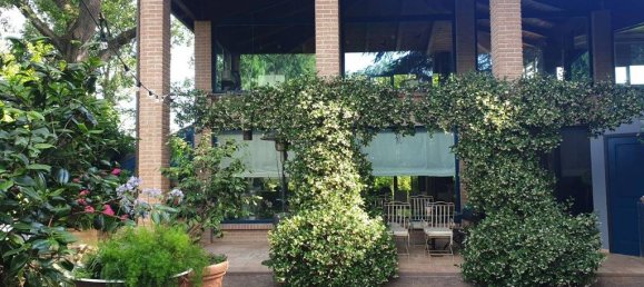 4 bedrooms Villa in Castel San Pietro Terme, Italy No. 358882 6