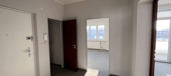 Квартира с 3 спальнями в Штейр, Австрия № 107816 3