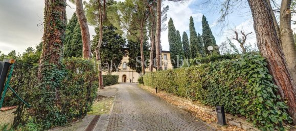 Bureau à Florence, Italy 165m² No. 231320 21