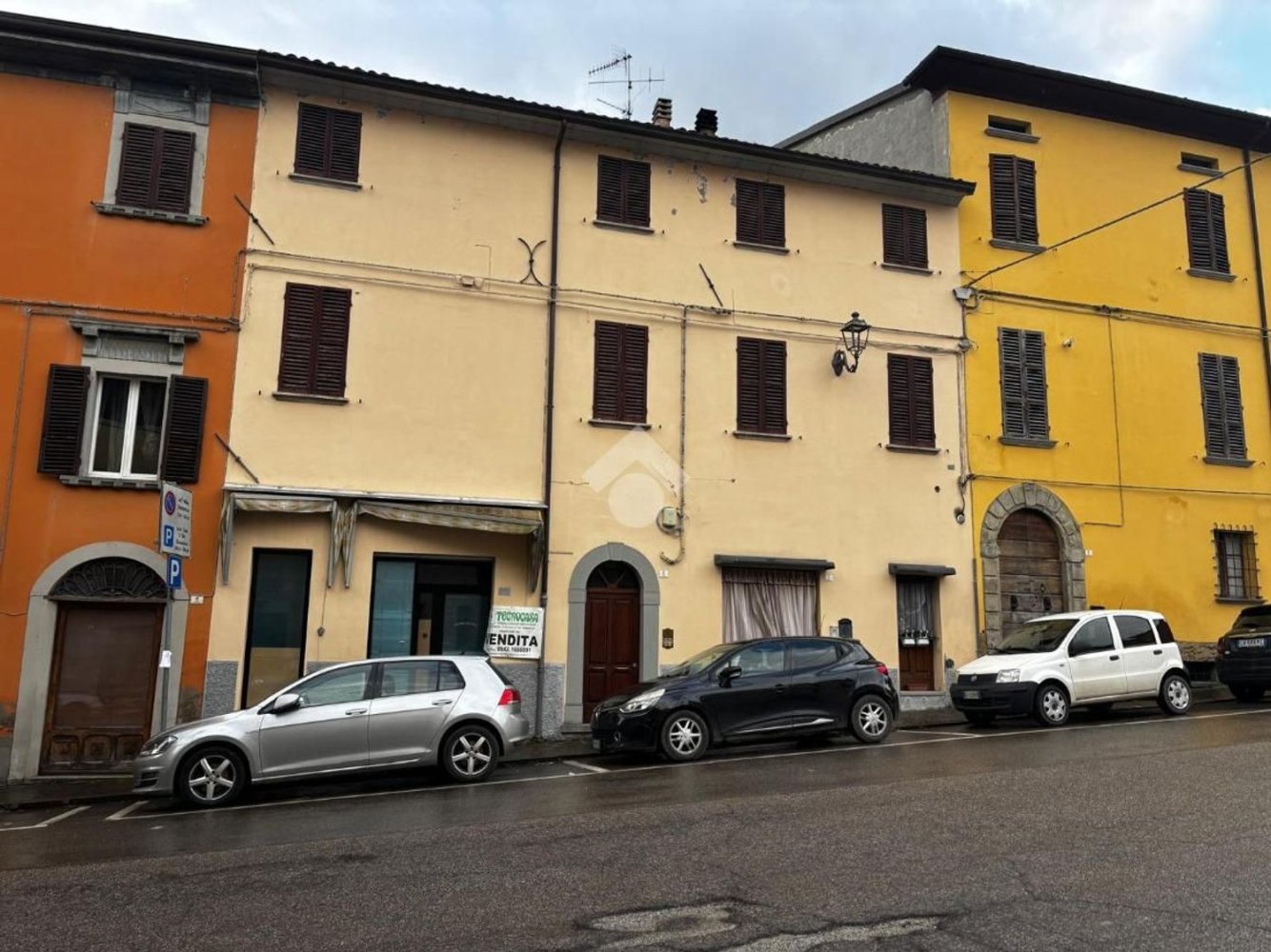 2-salle Appartement à Civitella di Romagna, Italy No. 89885