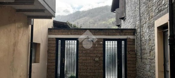 2-salle Appartement à Civitella di Romagna, Italy No. 89885 12