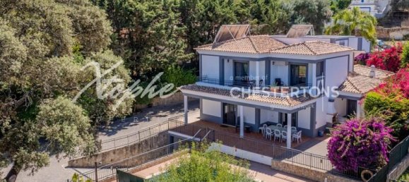3 bedrooms Villa in Loule, Portugal No. 230527 2