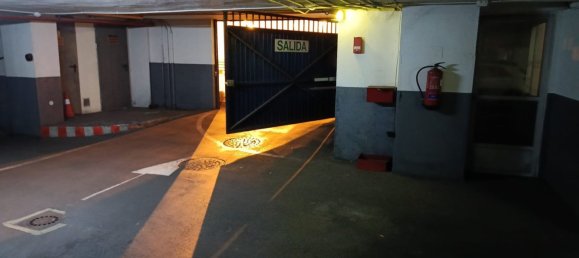 10m² Garage in Cuatro Caminos, Spain No. 171778 3