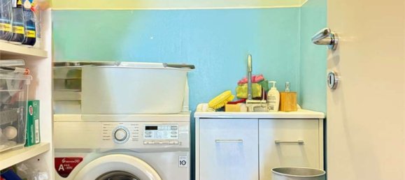 5-salle Appartement à Vittorio Veneto, Italy No. 275389 27