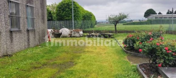 1غرفة مستودع في Cirimido, Italy رقم 354612 2