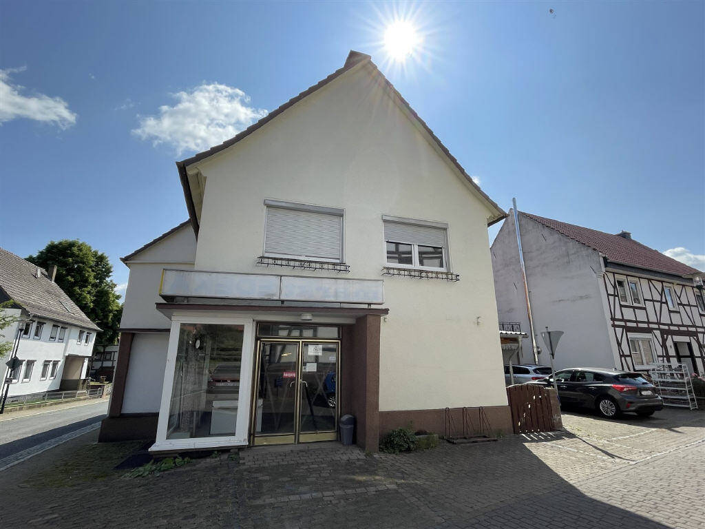 7غرفة بناية في Kassel, Germany رقم 238442