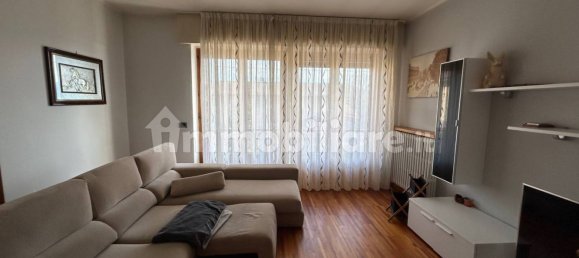 2 chambres Villa à Maccagno con Pino e Veddasca, Italy No. 304829 6