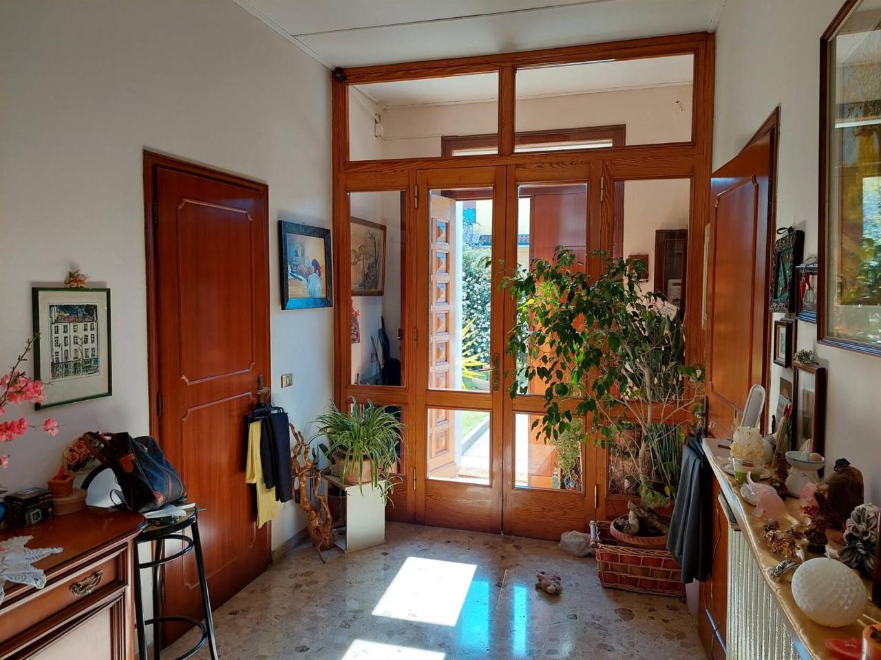 6-Zimmer Villa in Suzzara, Italy, Nr. 126024