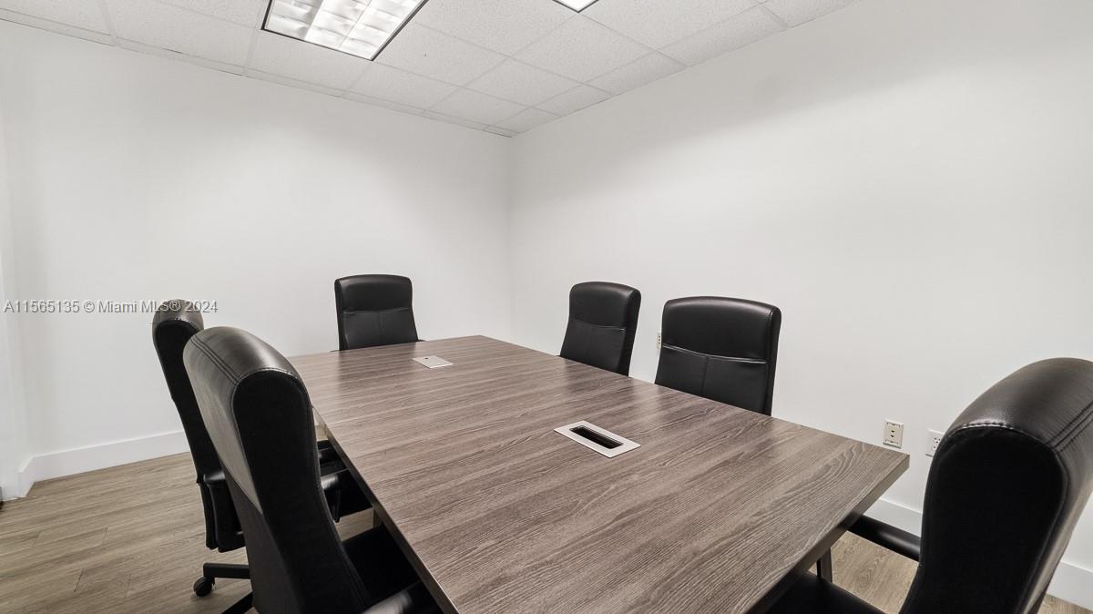Office for rent in Miami, Miami-Dade, Florida, USA № 613594