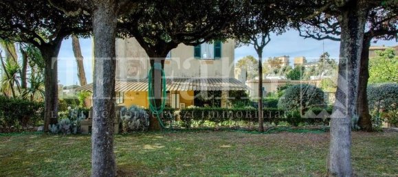 5 Schlafzimmer Villa in Anzio, Italy, Nr. 127051 23