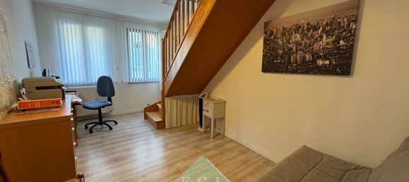 3 bedrooms House in Epone, France No. 136978 9