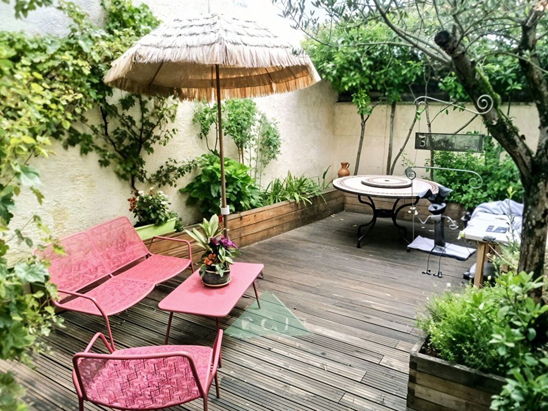 3 bedrooms House in Epone, France No. 136978