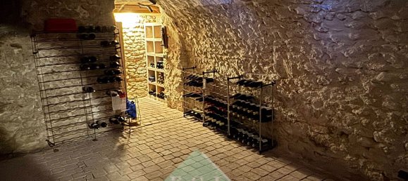 3 bedrooms House in Epone, France No. 136978 7