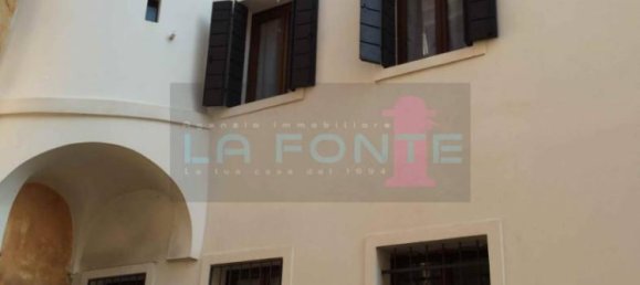 4 bedrooms House in Padua, Italy No. 171002 4