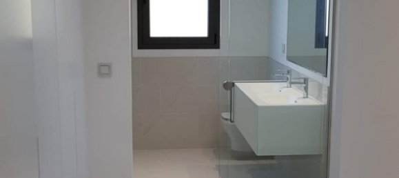 3 bedrooms Apartment in Estepona, Spain No. 10093 3