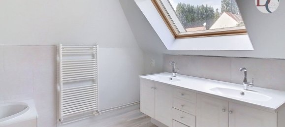 4 bedrooms House in Cinqueux, France No. 241864 9